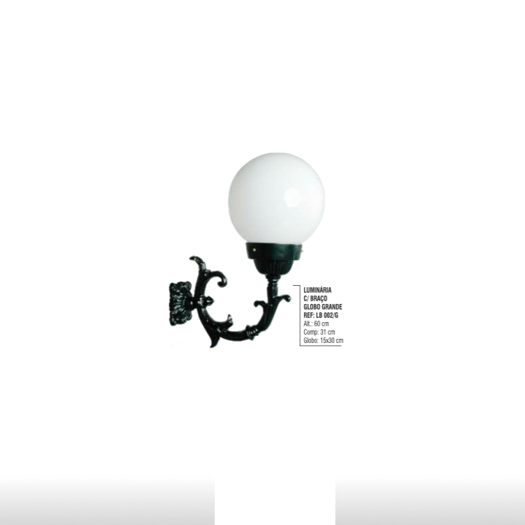 Luminária com braço e globo grande LEP011